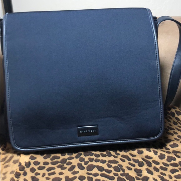 nine west messenger bags